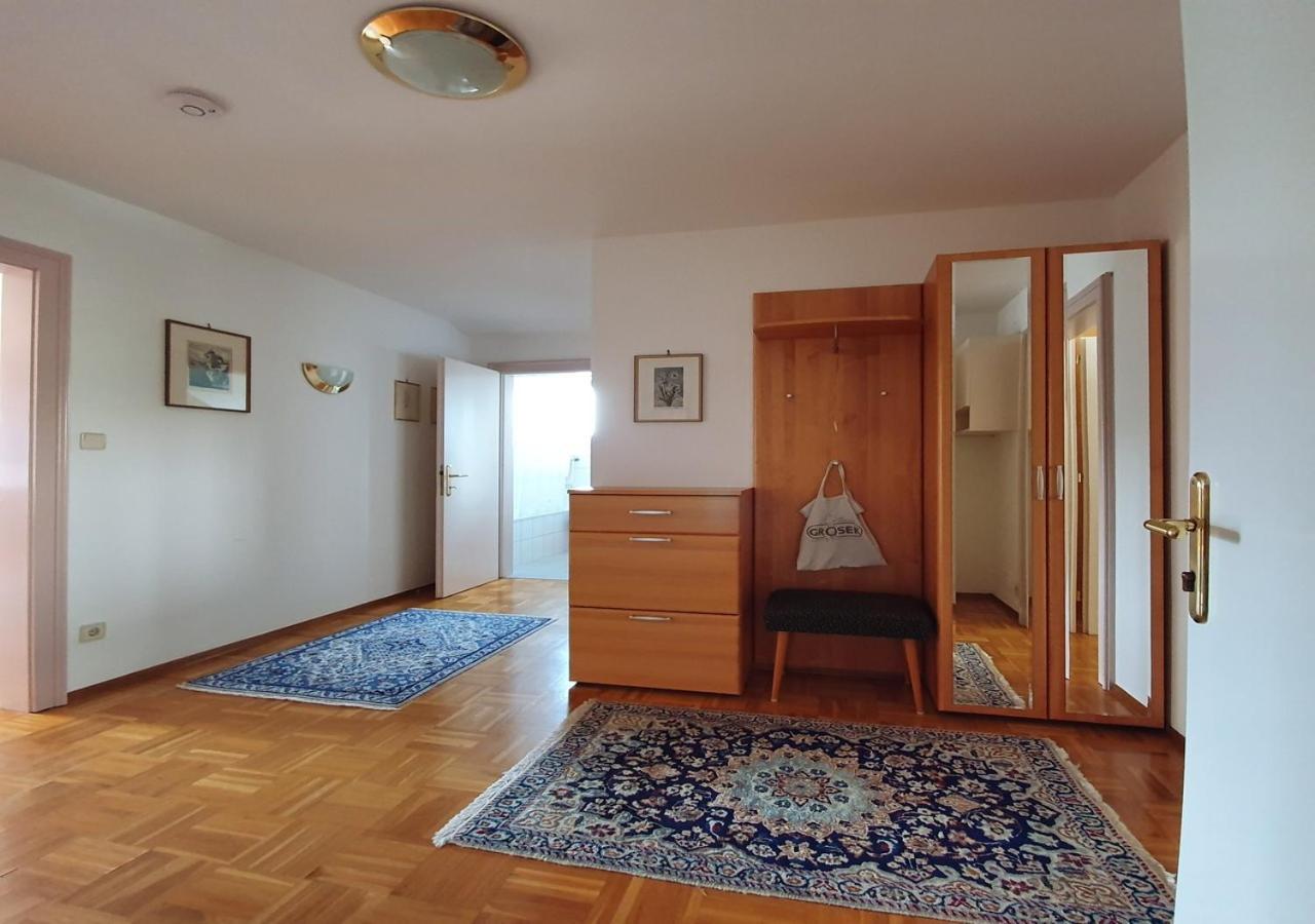 Haus Kraller-Urlaub Mit Seeblick Millstatt Exterior photo
