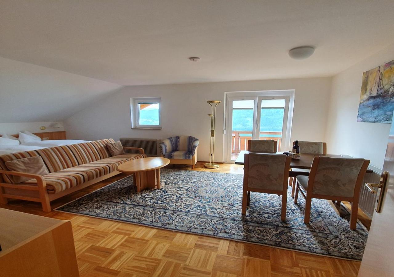 Haus Kraller-Urlaub Mit Seeblick Millstatt Exterior photo