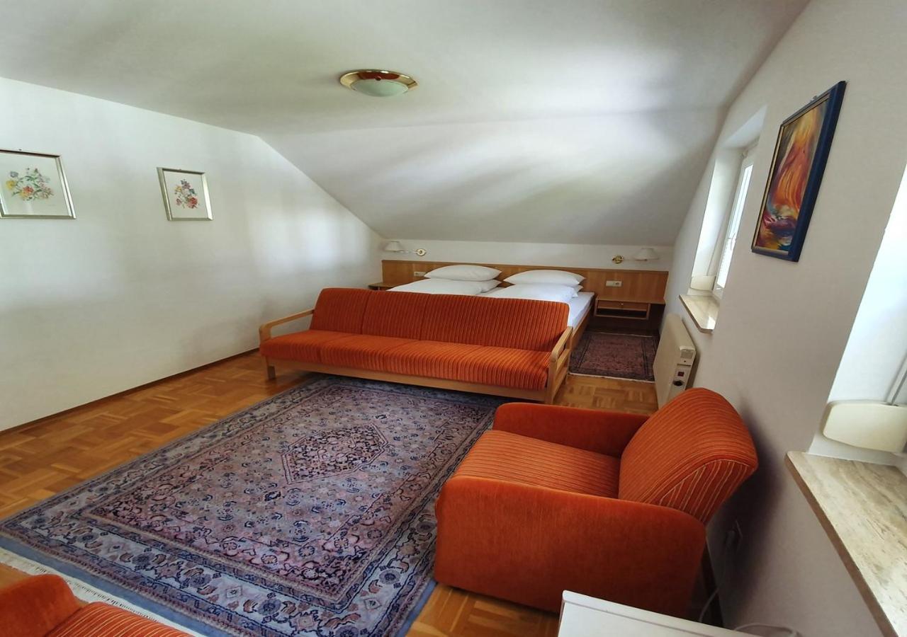 Haus Kraller-Urlaub Mit Seeblick Millstatt Exterior photo